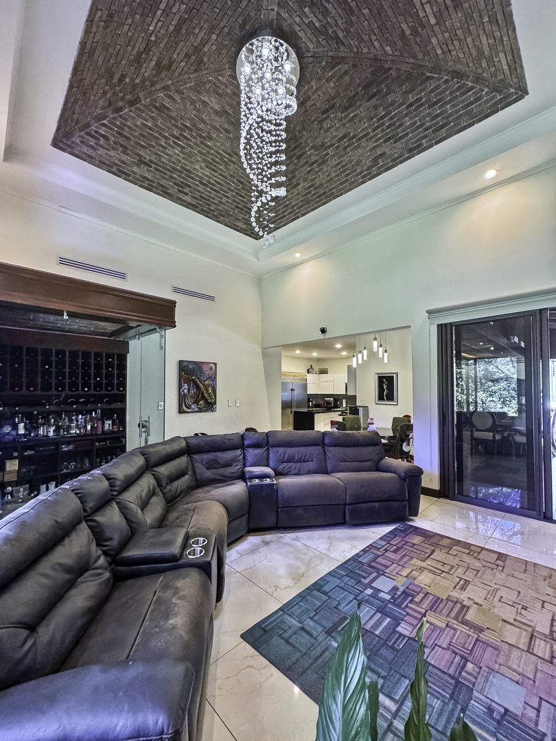 ELCBGHGjQJSlpwWbs+PNaA