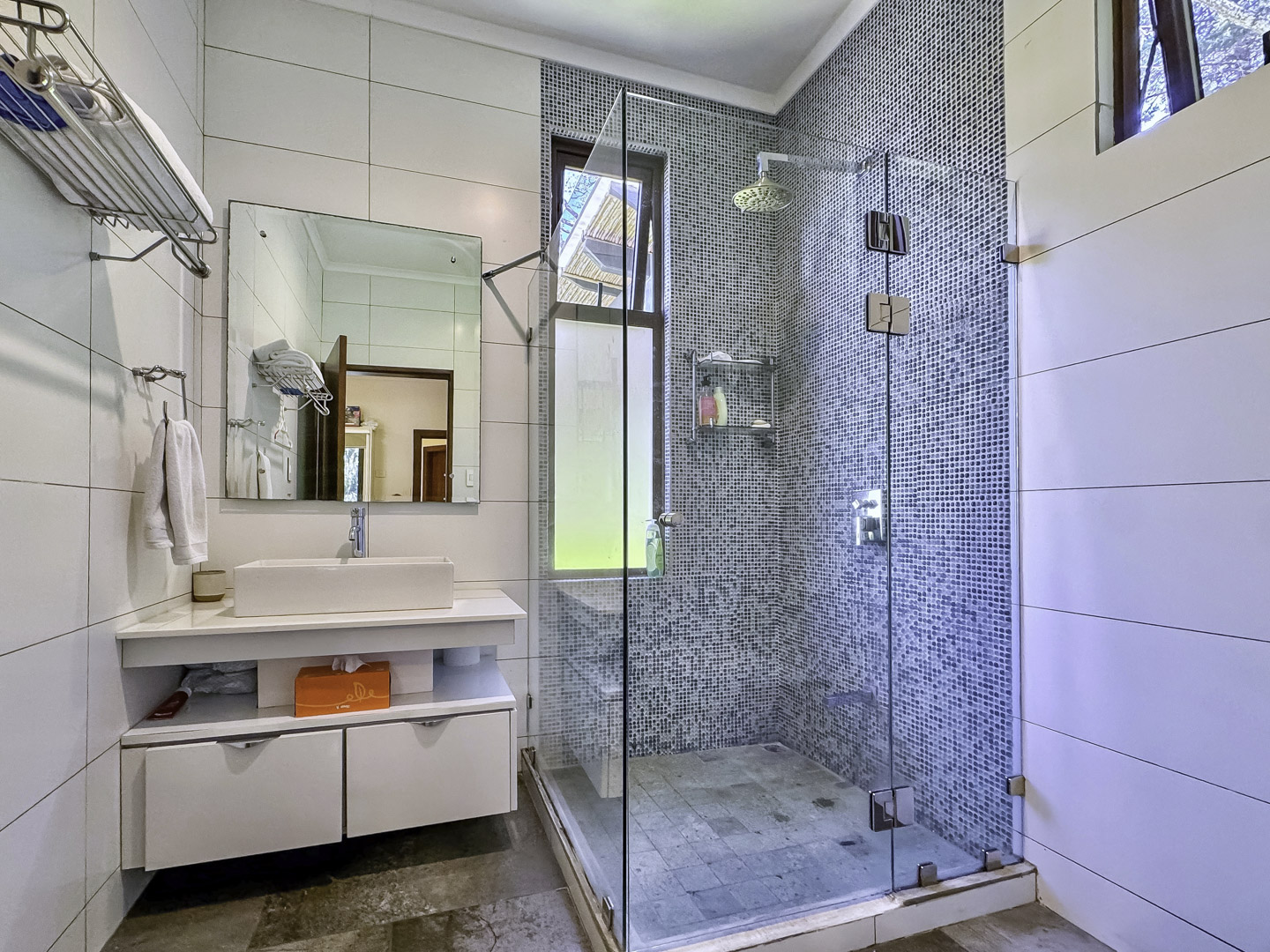 wwsQk1YEQJ26obA19C5rcQ